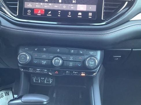 Certified 2025 Dodge Durango GT image 27