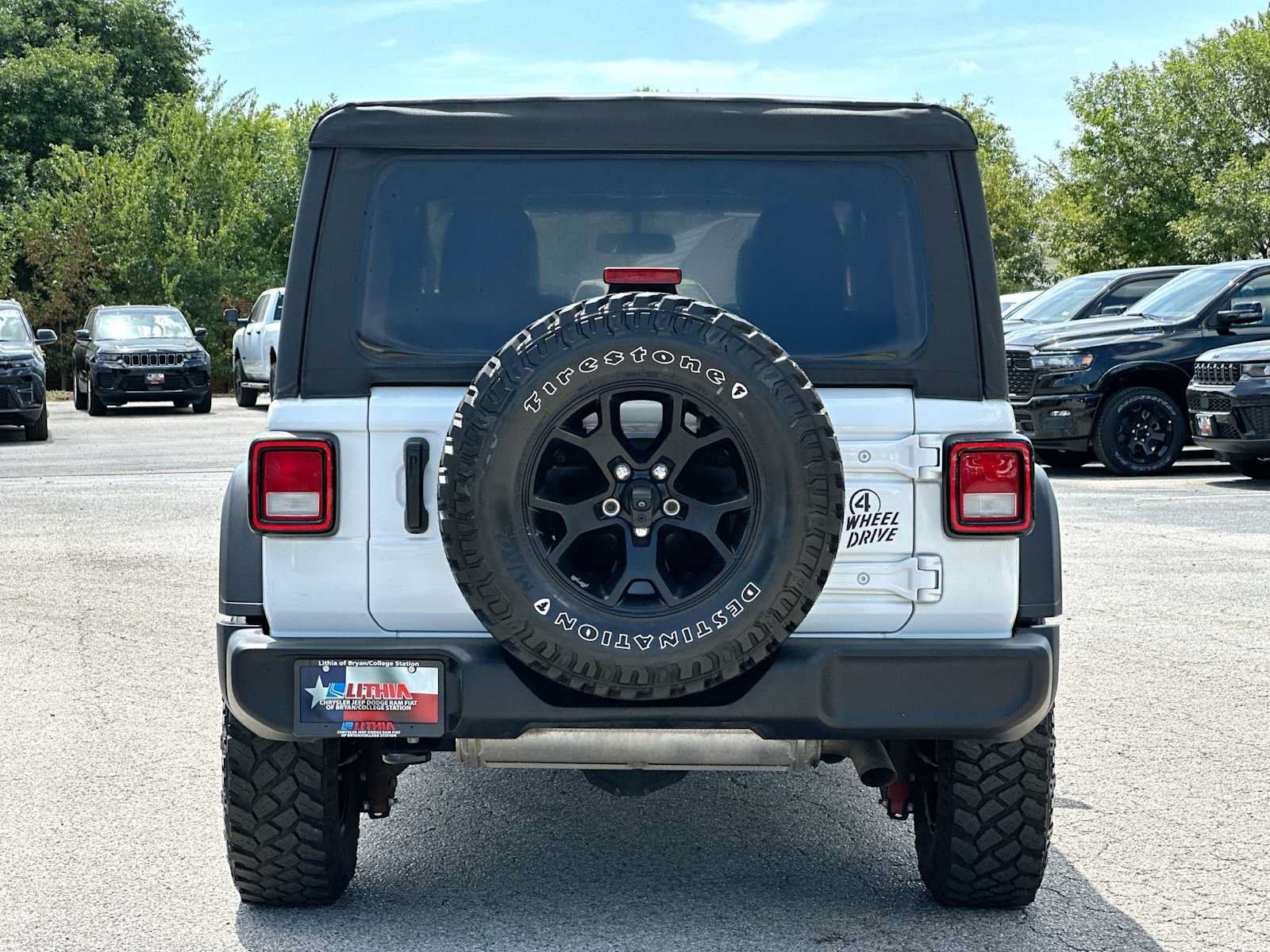 Used 2023 Jeep Wrangler Unlimited Sport AWD/4WD image 14