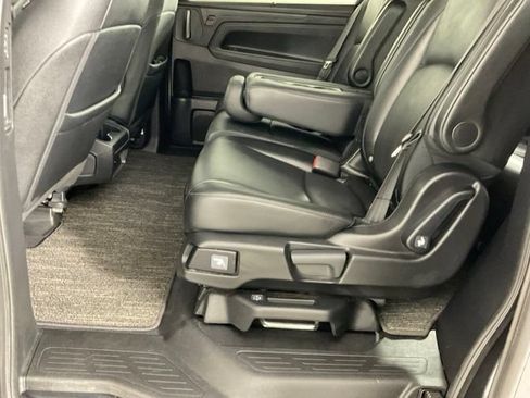 Used 2025 Honda Odyssey EX-L image 16