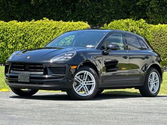 Certified 2025 Porsche Macan AWD/4WD video 1