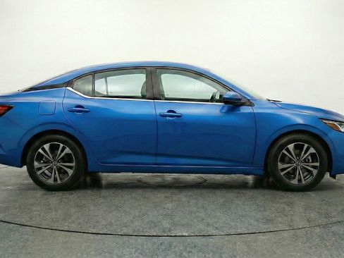 Used 2025 Nissan Sentra SV FWD image 11
