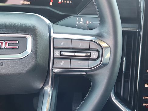 Used 2024 GMC Acadia Elevation FWD image 29