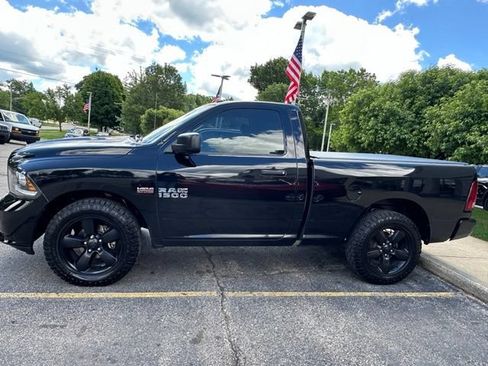 Used 2014 RAM 1500 Express AWD/4WD image 2