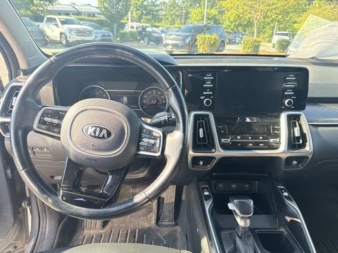 Certified 2021 Kia Sorento S AWD/4WD image 5