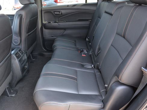 Used 2023 Honda Passport TrailSport image 15