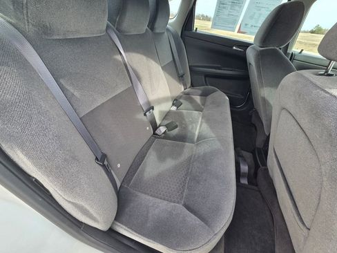Used 2011 Chevrolet Impala LT image 24