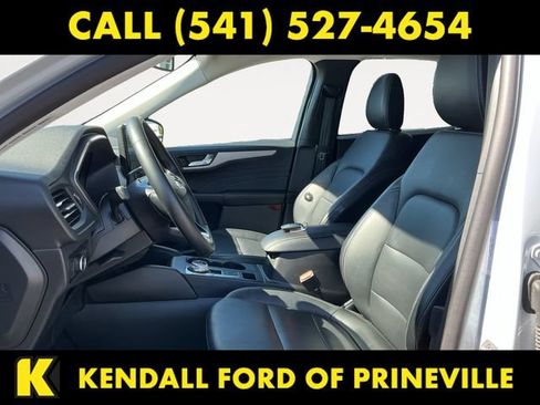 Used 2025 Ford Escape Platinum AWD/4WD image 11
