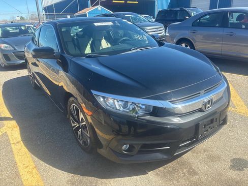Used 2017 Honda Civic EX-T image 2