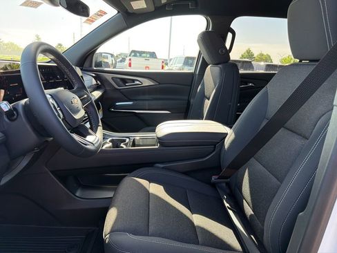 New 2026 Chevrolet Traverse LT AWD/4WD image 21