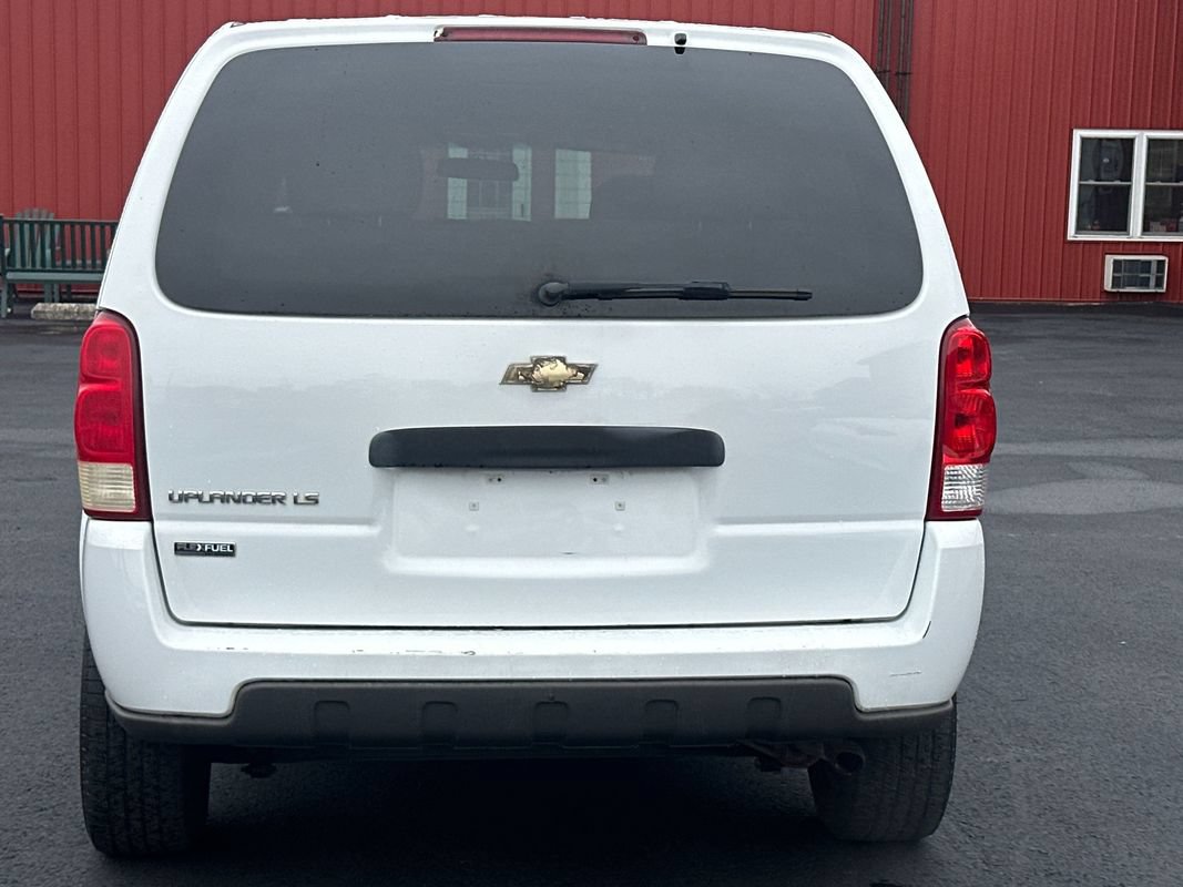 Used 2008 Chevrolet Uplander LS w/ Climate Package FWD image 7