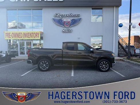 Used 2023 Chevrolet Silverado 1500 LT image 1