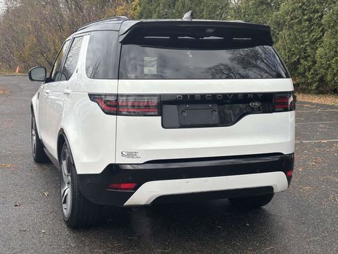 Used 2023 Land Rover Discovery S R-Dynamic image 7