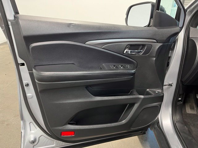 Used 2019 Honda Passport Sport image 25