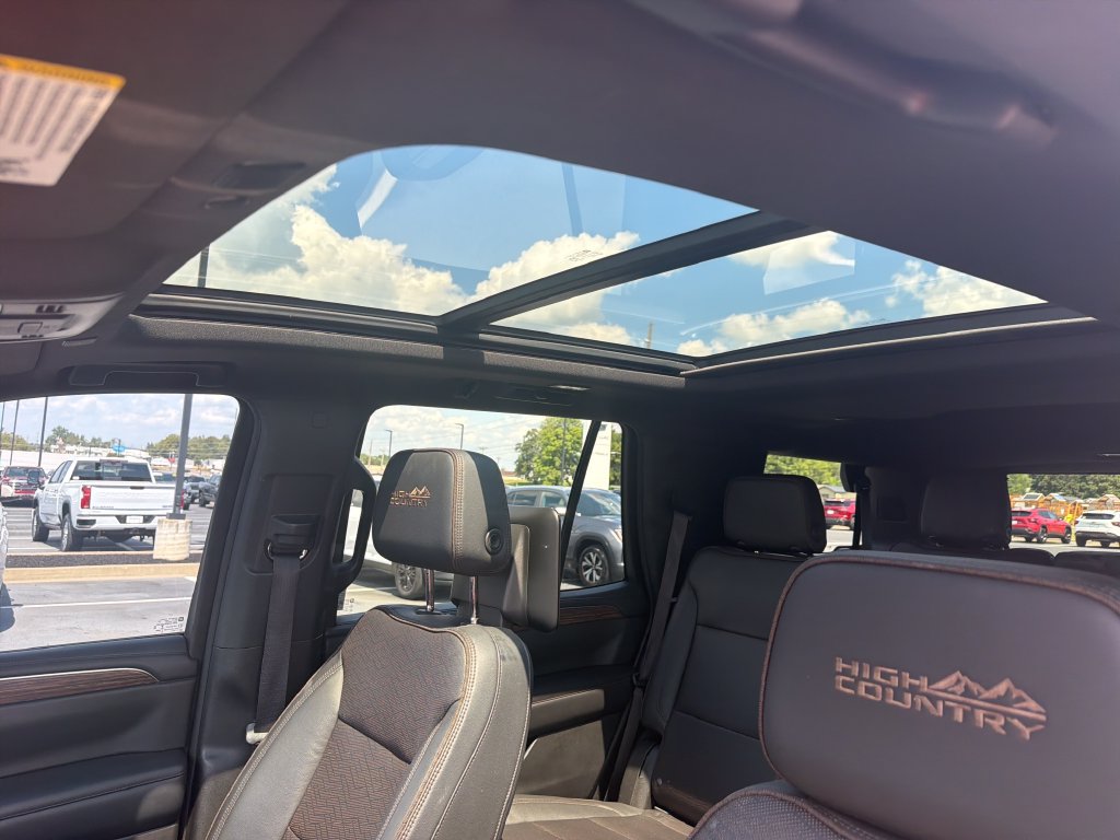 Used 2021 Chevrolet Tahoe High Country w/ Premium Package AWD/4WD image 23