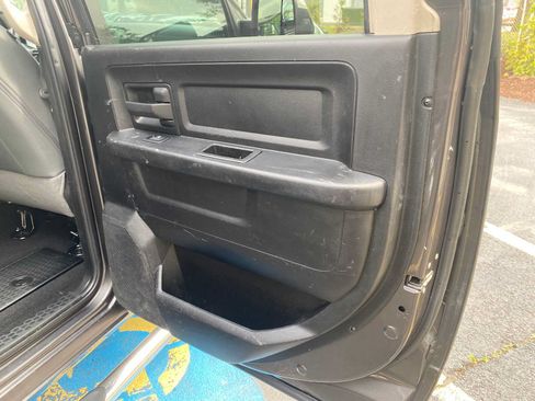 Used 2018 RAM 3500 Tradesman w/ Chrome Appearance Group AWD/4WD image 34