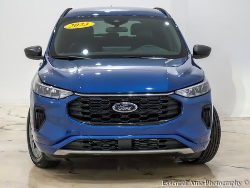 Used 2023 Ford Escape ST-Line w/ Tech Pack #1 AWD/4WD image 5