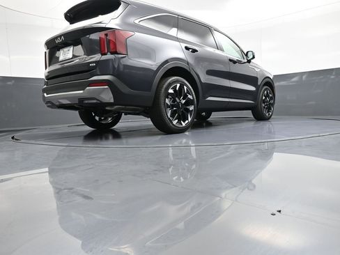 New 2026 Kia Sorento EX AWD/4WD image 31