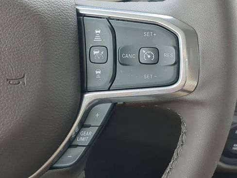 Used 2025 RAM 3500 Laramie image 24