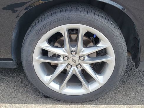 Used 2022 Dodge Challenger GT AWD/4WD image 13