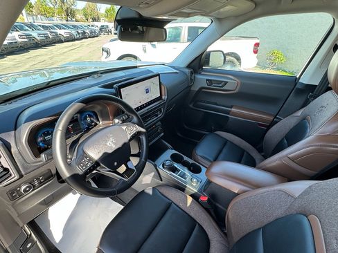 Used 2025 Ford Bronco Sport Outer Banks w/ Outer Banks Tech Package+ image 16