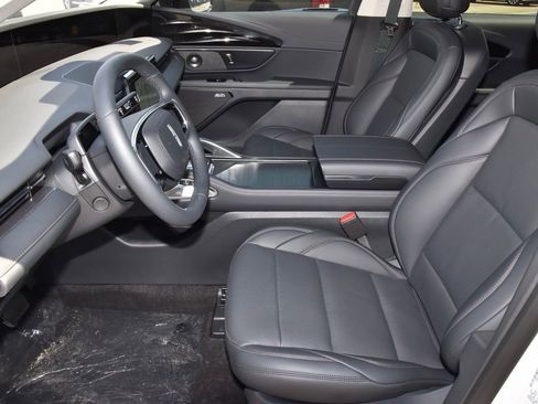 New 2026 Lincoln Nautilus Premier w/ Equipment Group 102A image 20