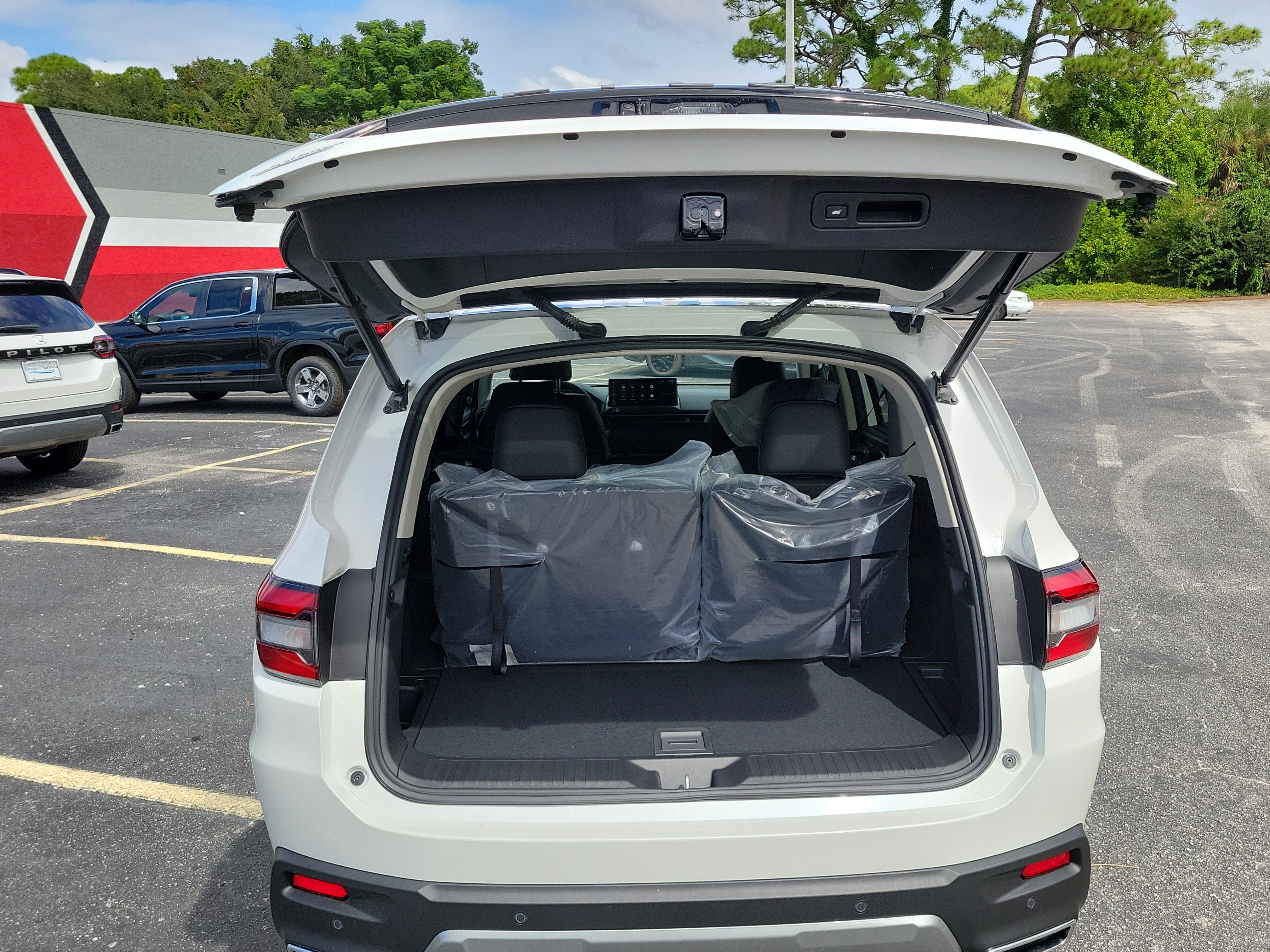 New 2026 Honda Pilot EX-L image 8