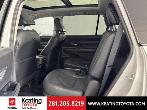 Certified 2024 Toyota Grand Highlander Limited image 17