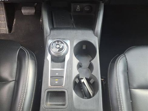 Used 2024 Ford Escape Platinum AWD/4WD image 45
