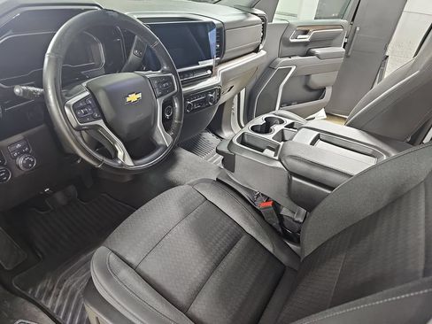 Certified 2022 Chevrolet Silverado 1500 LT AWD/4WD image 19