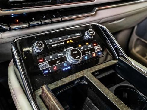 Used 2021 Lincoln Navigator L Reserve image 20