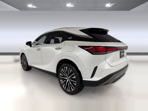 Used 2023 Lexus RX 350 Premium Plus w/ Cold Area Package FWD image 3
