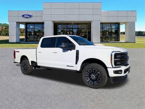 New 2026 Ford F250 Platinum AWD/4WD image 2