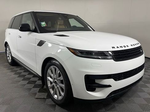Used 2026 Land Rover Range Rover Sport SE AWD/4WD image 10
