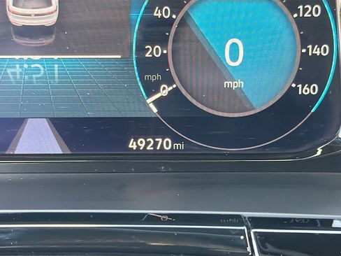 Used 2024 Volkswagen Atlas Cross Sport SE w/ Panoramic Sunroof Package FWD image 41