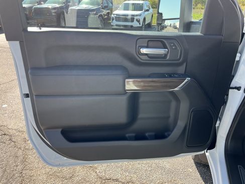 New 2026 Chevrolet Silverado 3500 LT w/ Convenience Package image 9