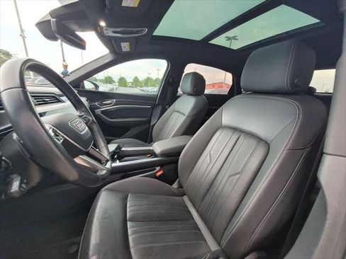 Used 2024 Audi Q8 e-tron Premium Plus w/ Premium Plus Package AWD/4WD image 12