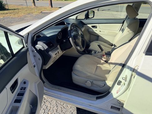 Used 2013 Subaru Impreza 2.0i image 12