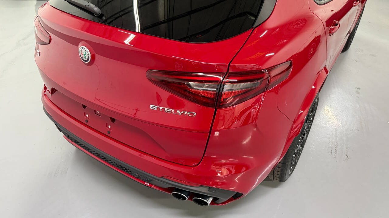 Used 2022 Alfa Romeo Stelvio Quadrifoglio w/ Active Assist Plus Package AWD/4WD image 11
