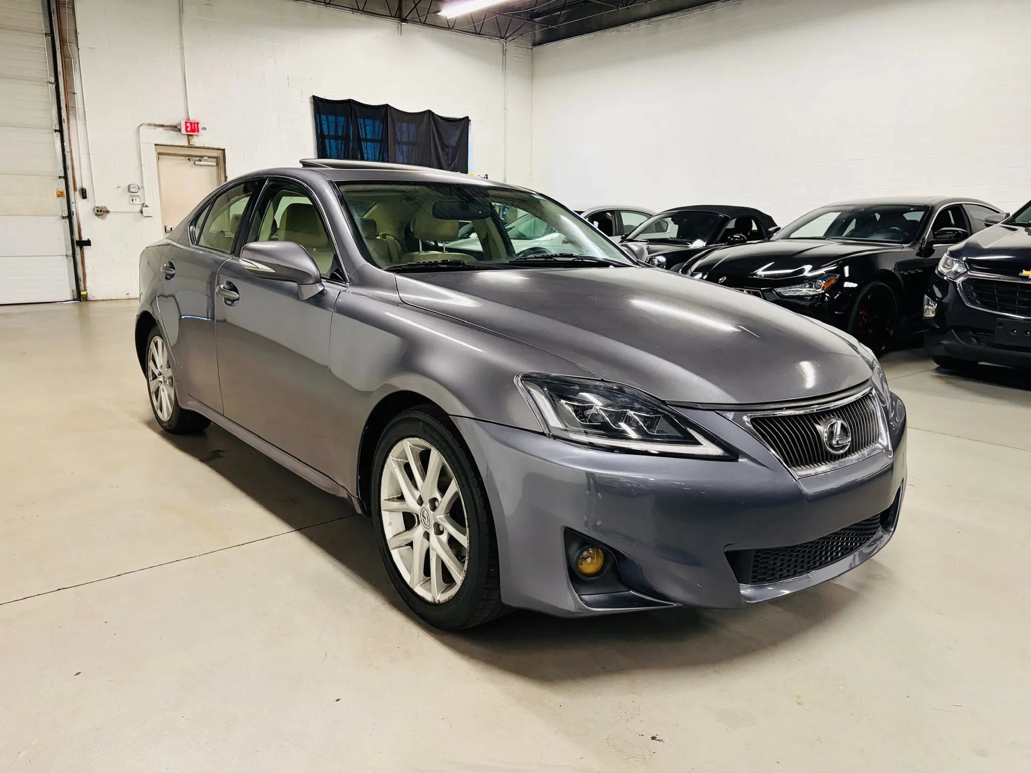 Used 2013 Lexus IS 250 w/ Premium Pkg Value Edition RWD image 4