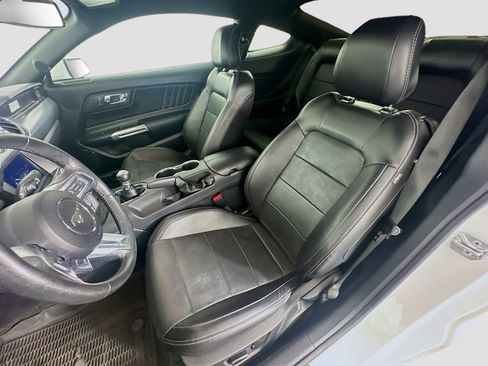 Used 2017 Ford Mustang GT Premium w/ GT Performance Package RWD image 12