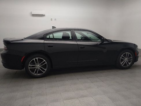 Used 2019 Dodge Charger SXT AWD/4WD image 10