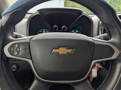 Used 2020 Chevrolet Colorado W/T w/ WT Convenience Package RWD image 22