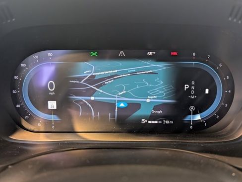 Used 2022 Volvo XC60 B6 R-Design w/ Advanced Package image 18