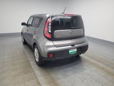 Used 2019 Kia Soul w/ Convenience Package FWD image 5