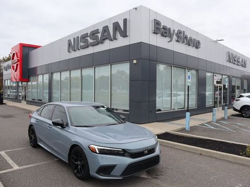 Used 2024 Honda Civic Sport image 2