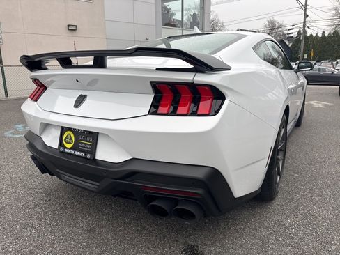 Used 2025 Ford Mustang Dark Horse image 34