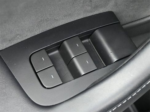 Used 2022 Tesla Model 3 Long Range image 4