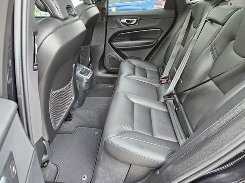 Used 2025 Volvo XC60 B5 Plus w/ Climate Package AWD/4WD image 14