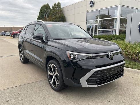 New 2025 Volkswagen Taos SEL image 1