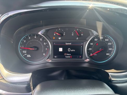 Used 2023 Chevrolet Traverse RS AWD/4WD image 18